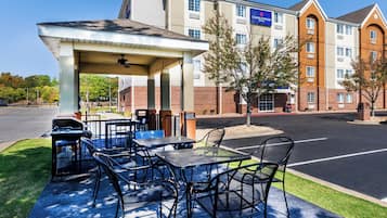 BBQ/picnic area