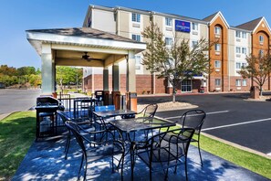 Aire de pique-nique/barbecue