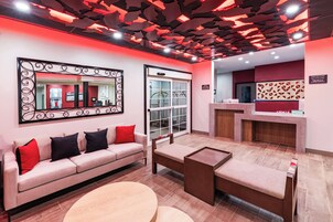 Sala de estar en el lobby