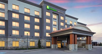 Holiday Inn Express & Suites Vaughan-Southwest by IHG