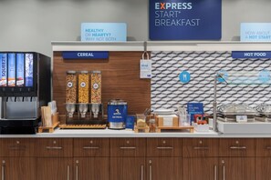 Free daily buffet breakfast - Holiday Inn Express & Suites Vaughan-Southwest by IHG (Vaughan)