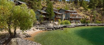 Outback Lakeside Vacation Homes