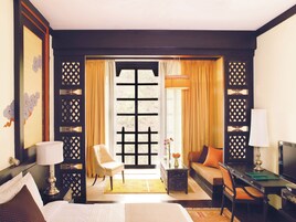 Premium bedding, minibar, in-room safe, desk