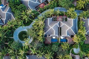 Garden Villa | Frette Italian sheets, premium bedding, down comforters, pillowtop beds