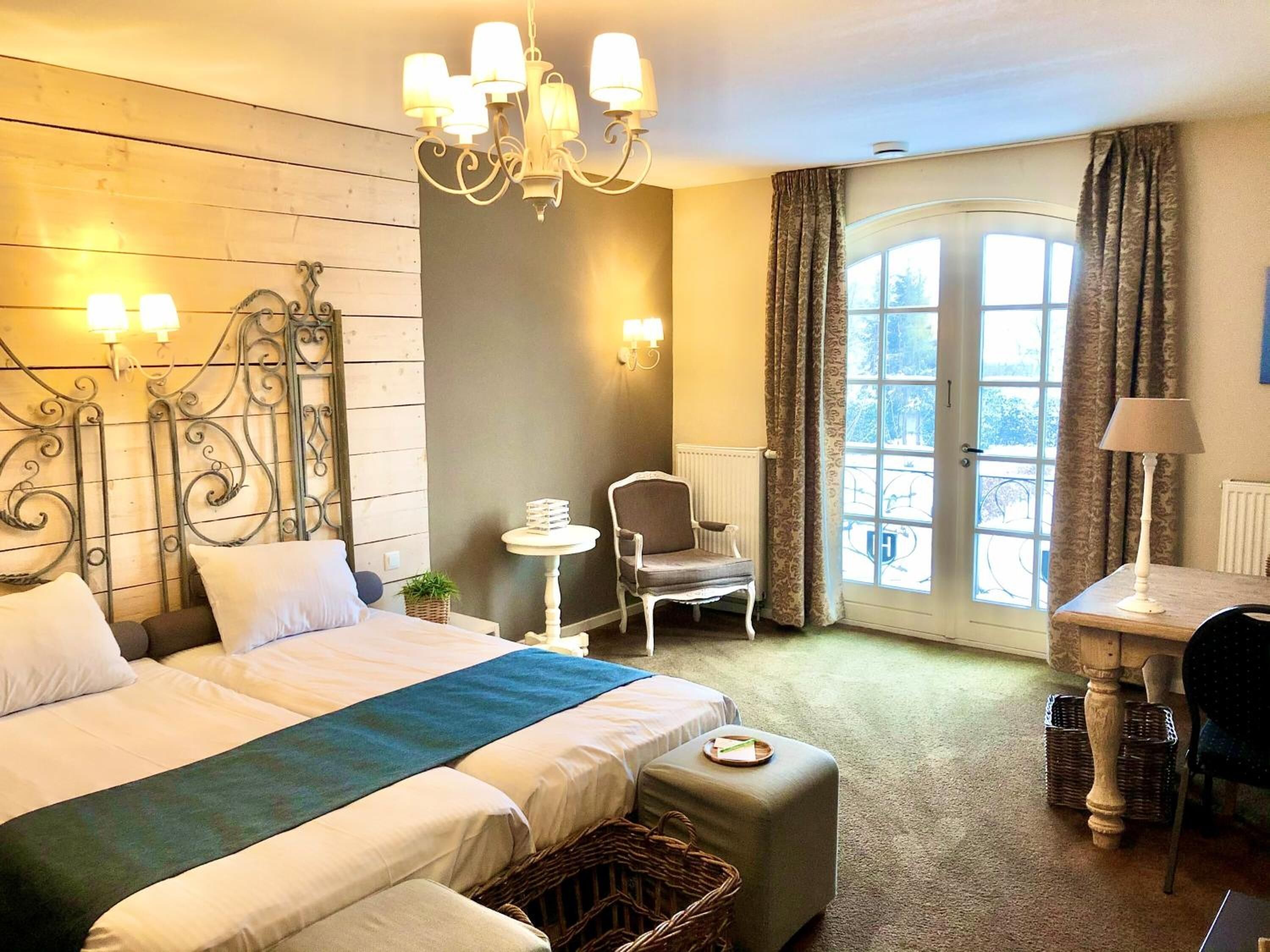 1 bedroom, premium bedding, minibar, in-room safe