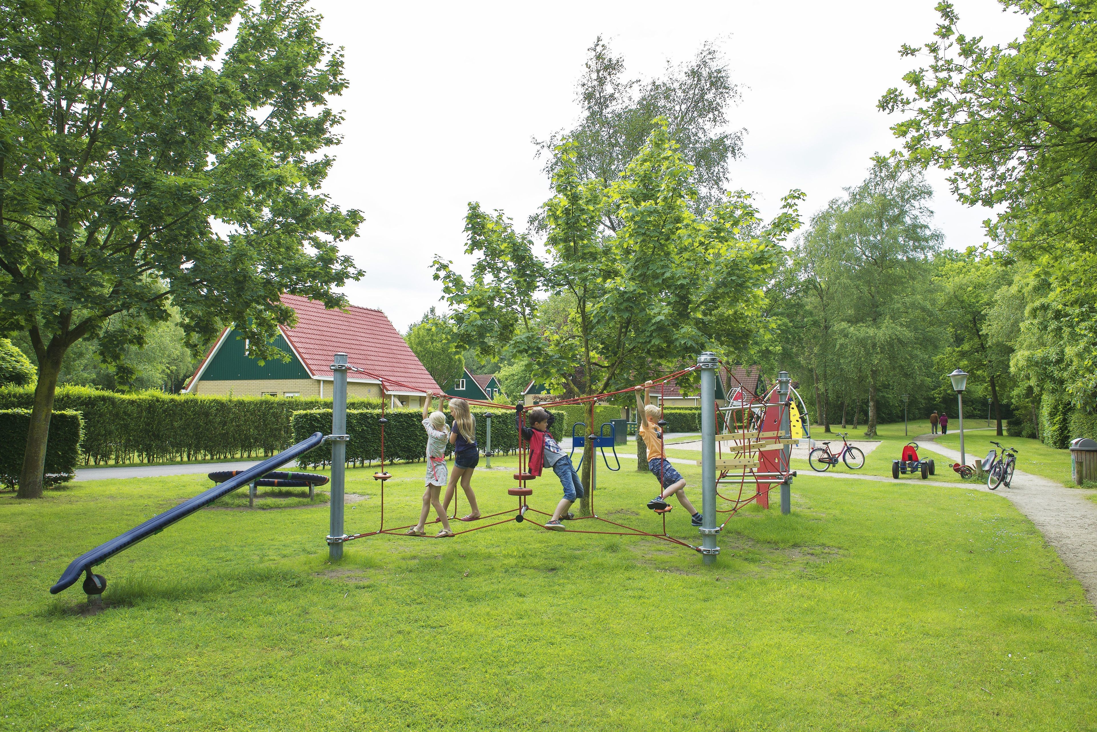 children’s play area – outdoor