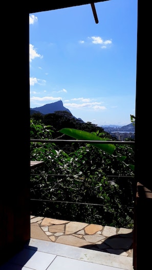 Estudio básico, 1 habitación, vista a la ciudad, planta baja | Vista del balcón