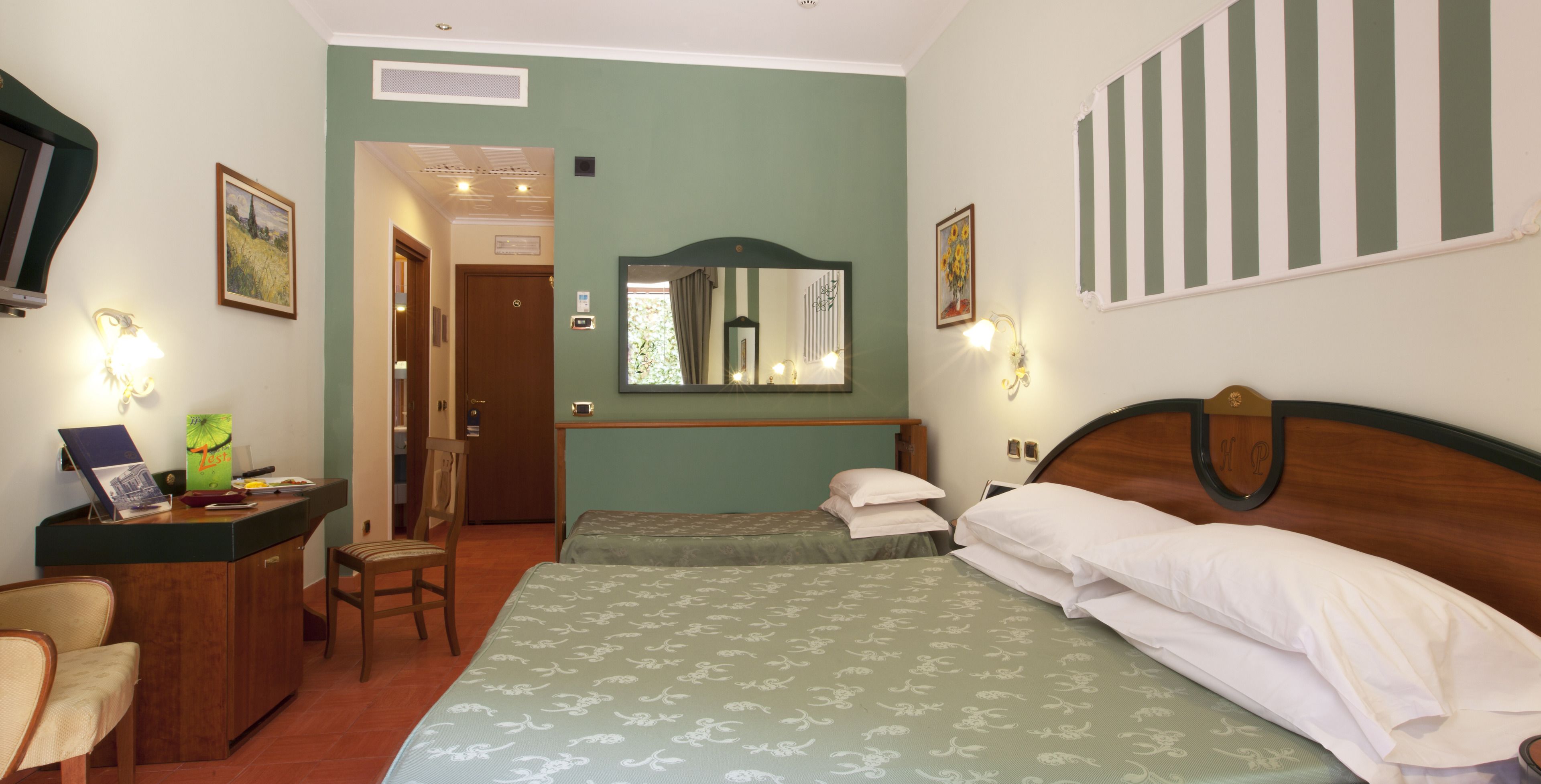 1 bedroom, frette italian sheets, minibar, in-room safe