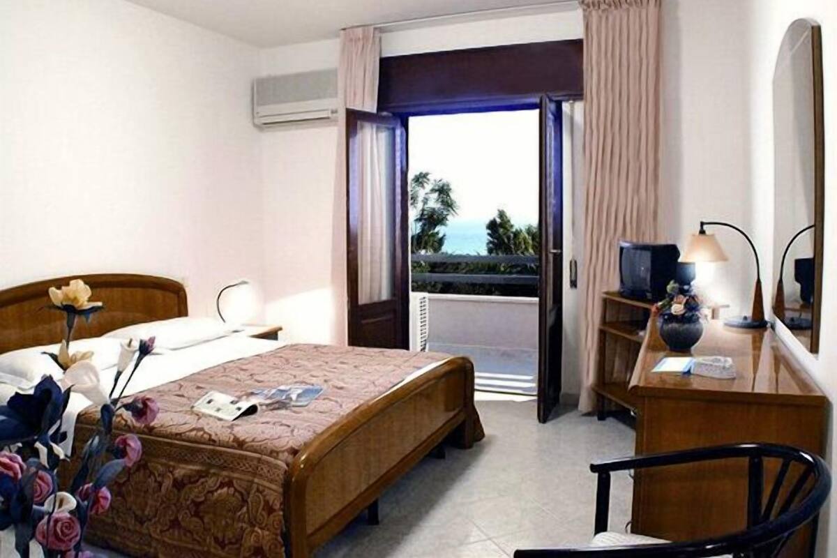 Két bảo mật tại phòng, bàn, bộ trải giường