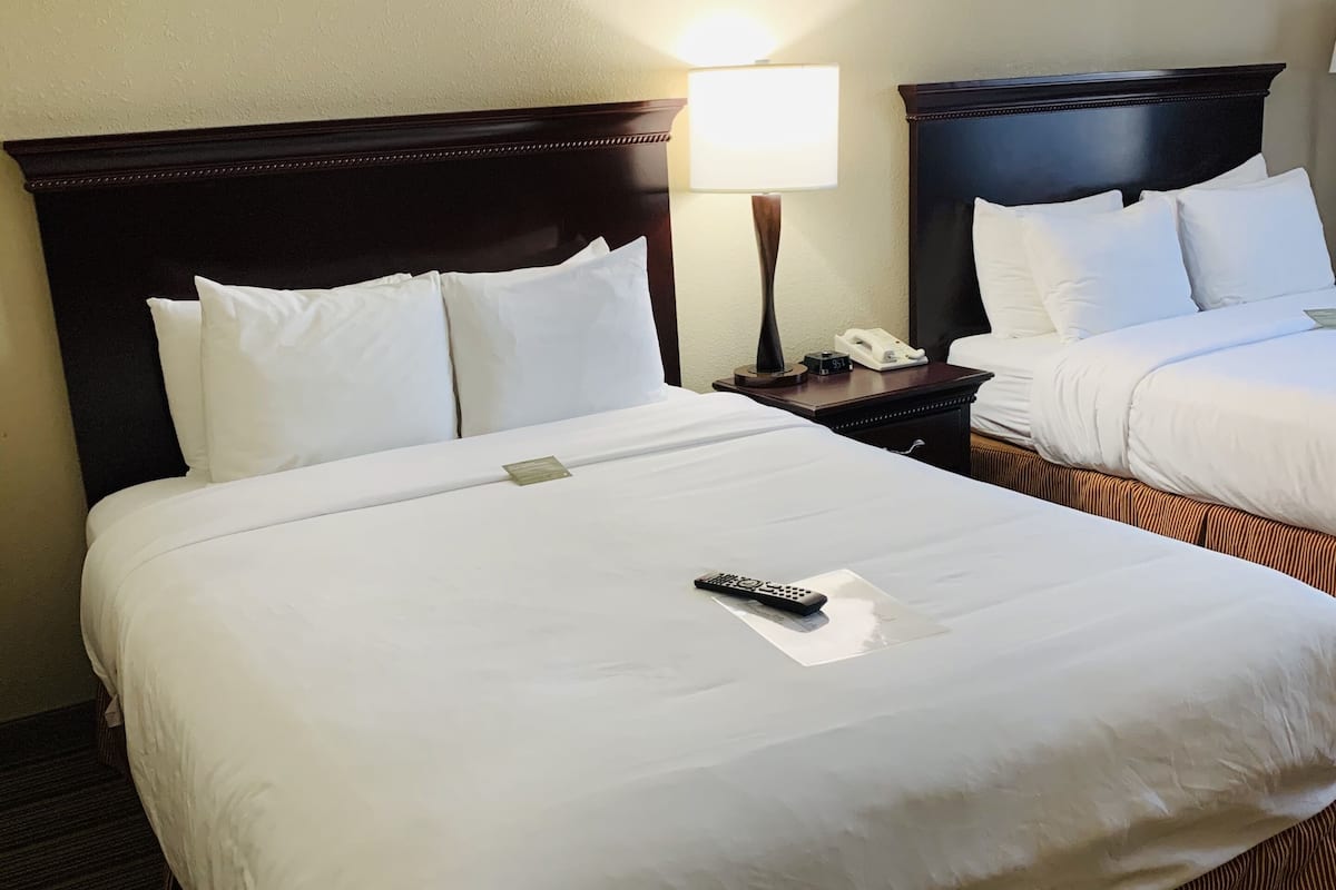 1 bedroom, premium bedding, tempur-pedic beds, individually furnished