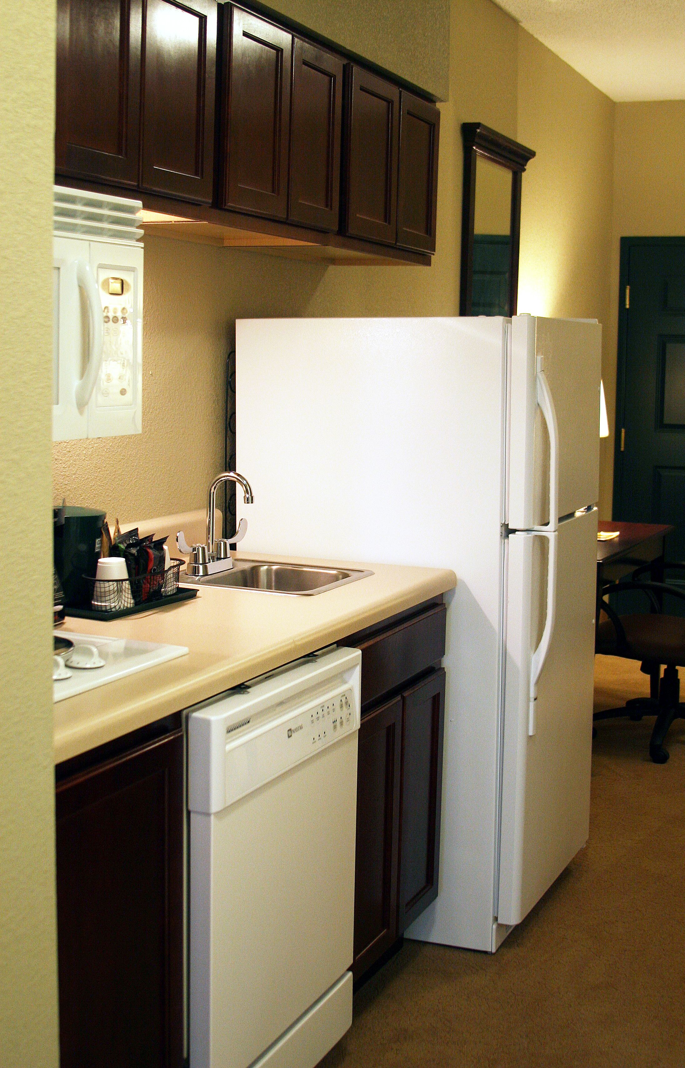 fridge, microwave, coffee/tea maker