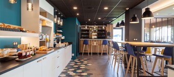 Kyriad NIORT - Espace Mendes-France