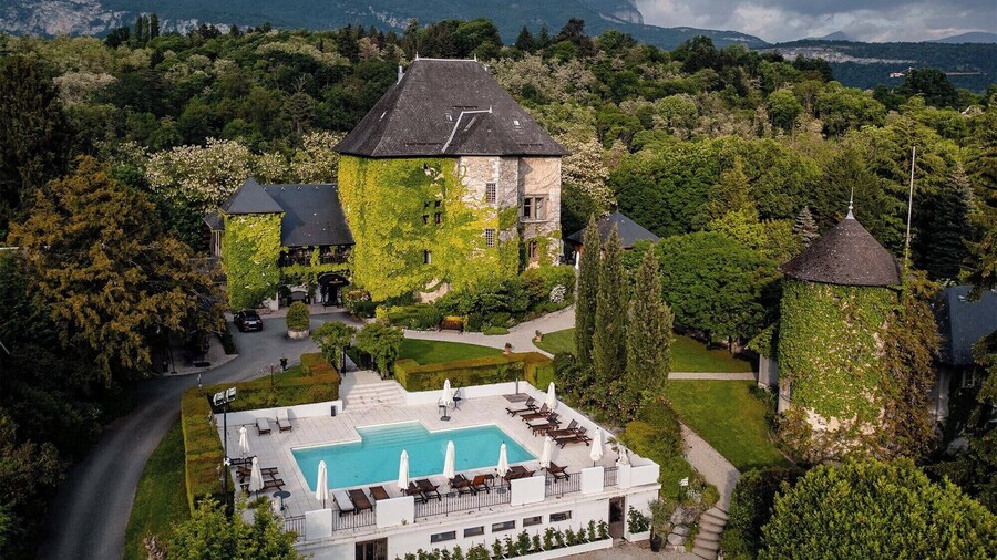 Le Chateau De Candie