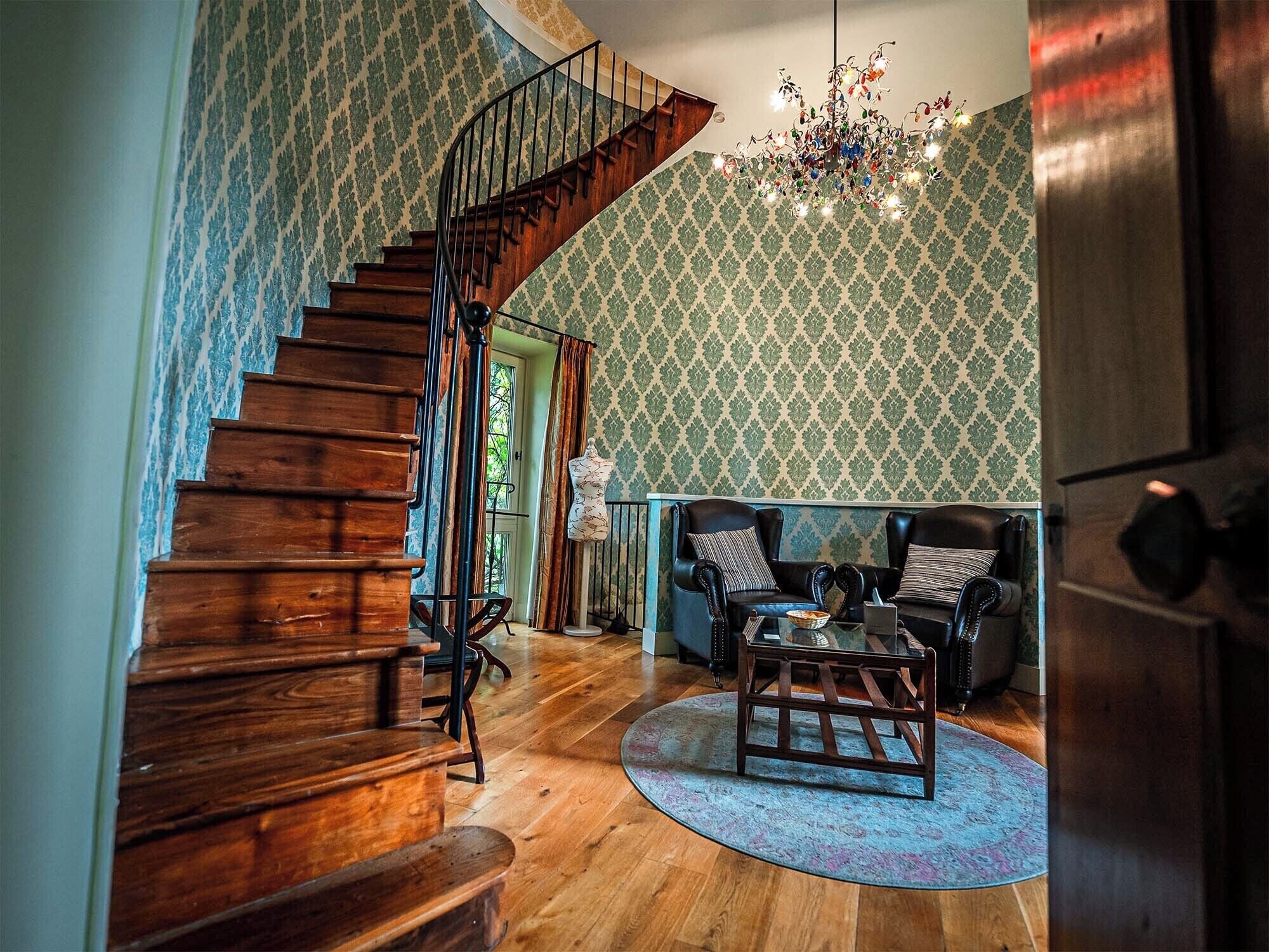 la tour de la duchesse | in-room safe, individually decorated, soundproofing, iron/ironing board