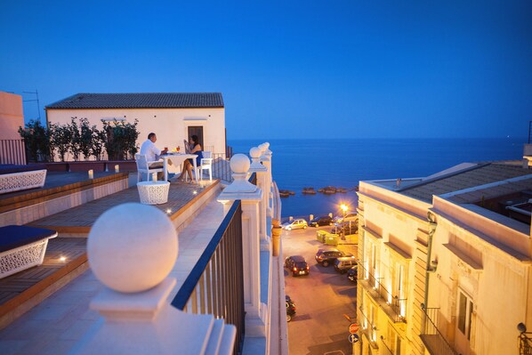 Deluxe Room (Spa) | Terrace/patio