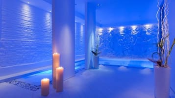 Sauna, tina de hidromasaje, baño de vapor y tratamientos corporales