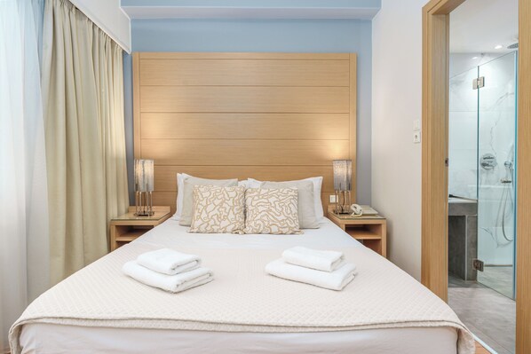 Single Room | In-room safe, desk, blackout drapes, soundproofing - Parnon Hotel (Athens)