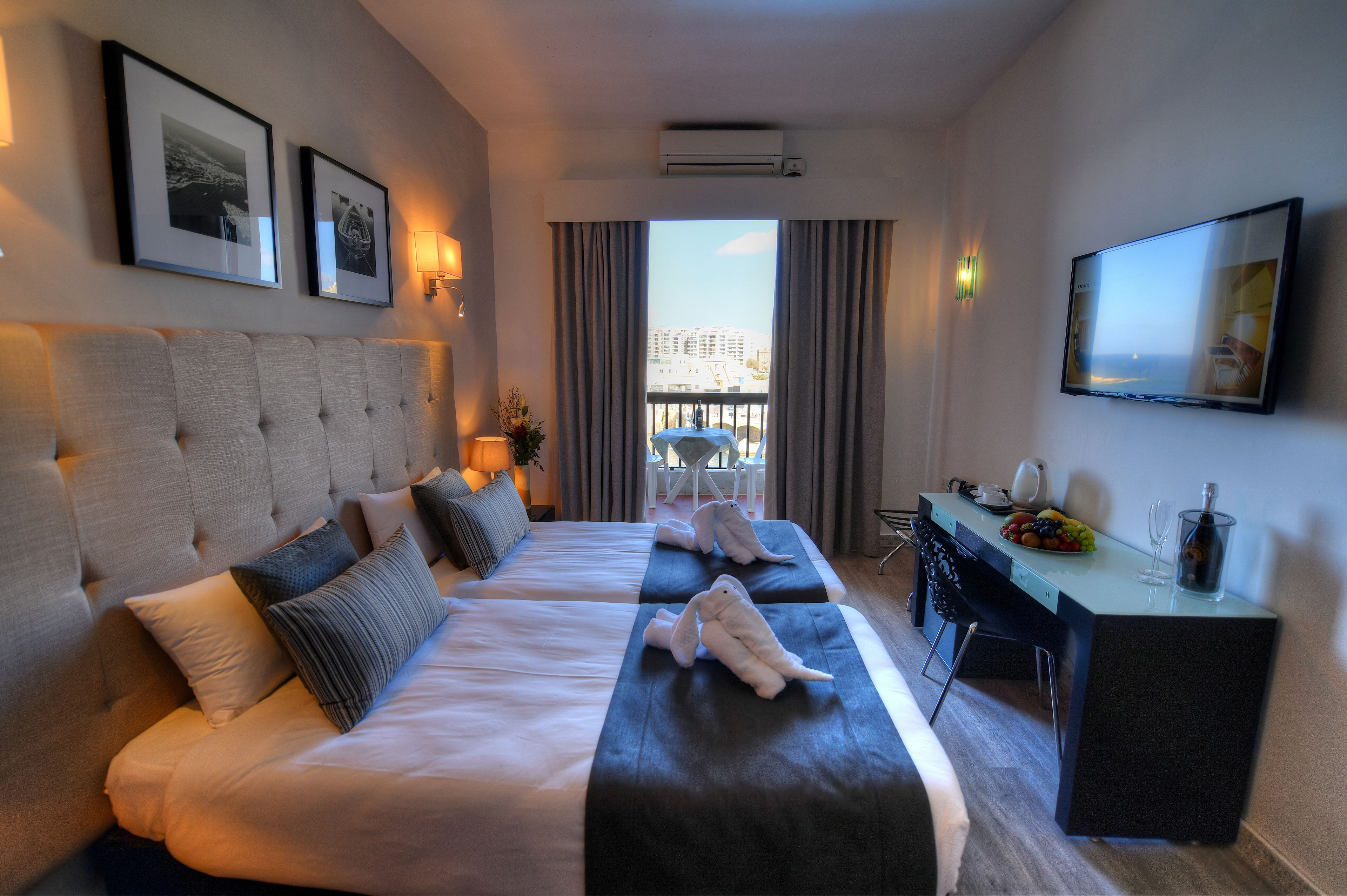 Foto - St Julian's Bay Hotel