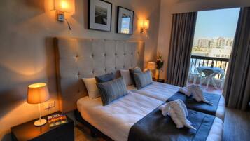 Sea View Room, One double or Two Twins | In-room safe, desk, blackout drapes, iron/ironing board