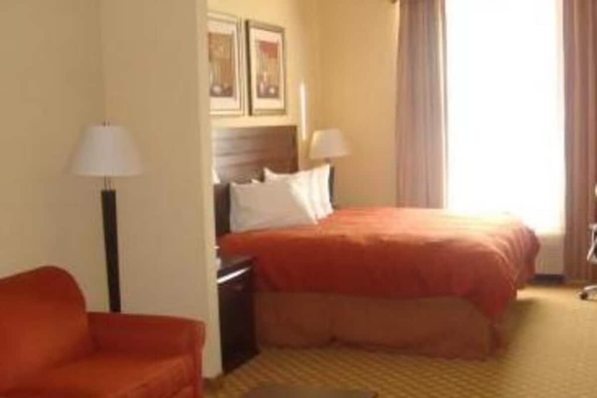 In-room safe, blackout drapes, iron/ironing board