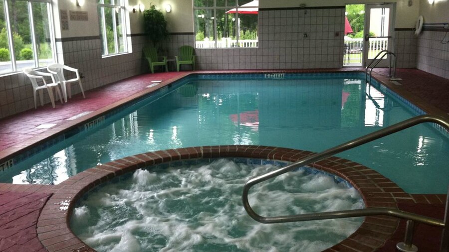 Country Inn & Suites by Radisson, Savannah Airport, GA