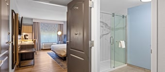 Country Inn & Suites by Radisson, Savannah Airport, GA