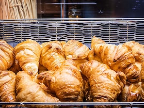 Daily buffet breakfast (EUR 9.90 per person)