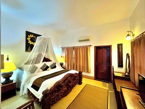 Junior-Suite, Balkon | Hochwertige Bettwaren, Pillowtop-Betten, Minibar, Zimmersafe