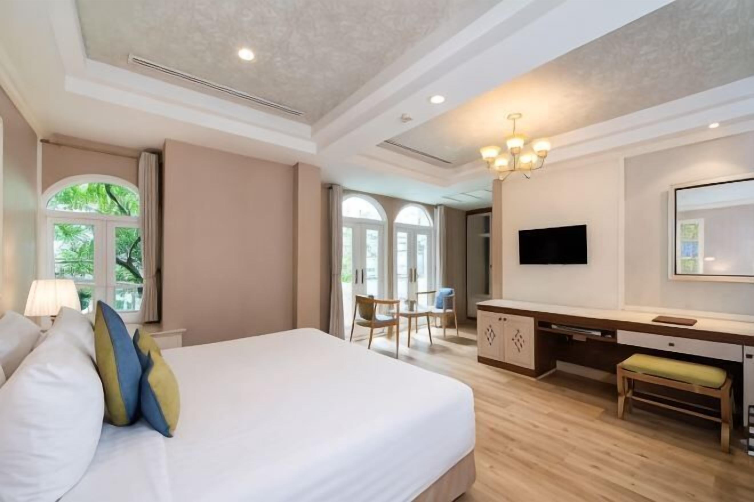 In-room safe, blackout drapes, soundproofing, iron/ironing board
