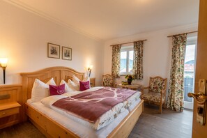 Chambre Affaires double | Coffre-fort, décor unique, bureau