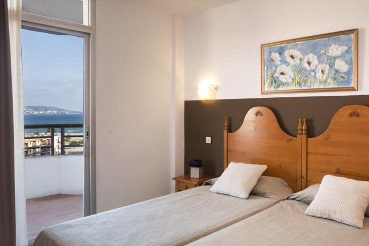 1 slaapkamer, verduisterende gordijnen, babybedden (toeslag)