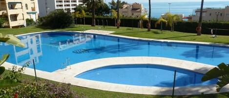 Alberca al aire libre por temporada