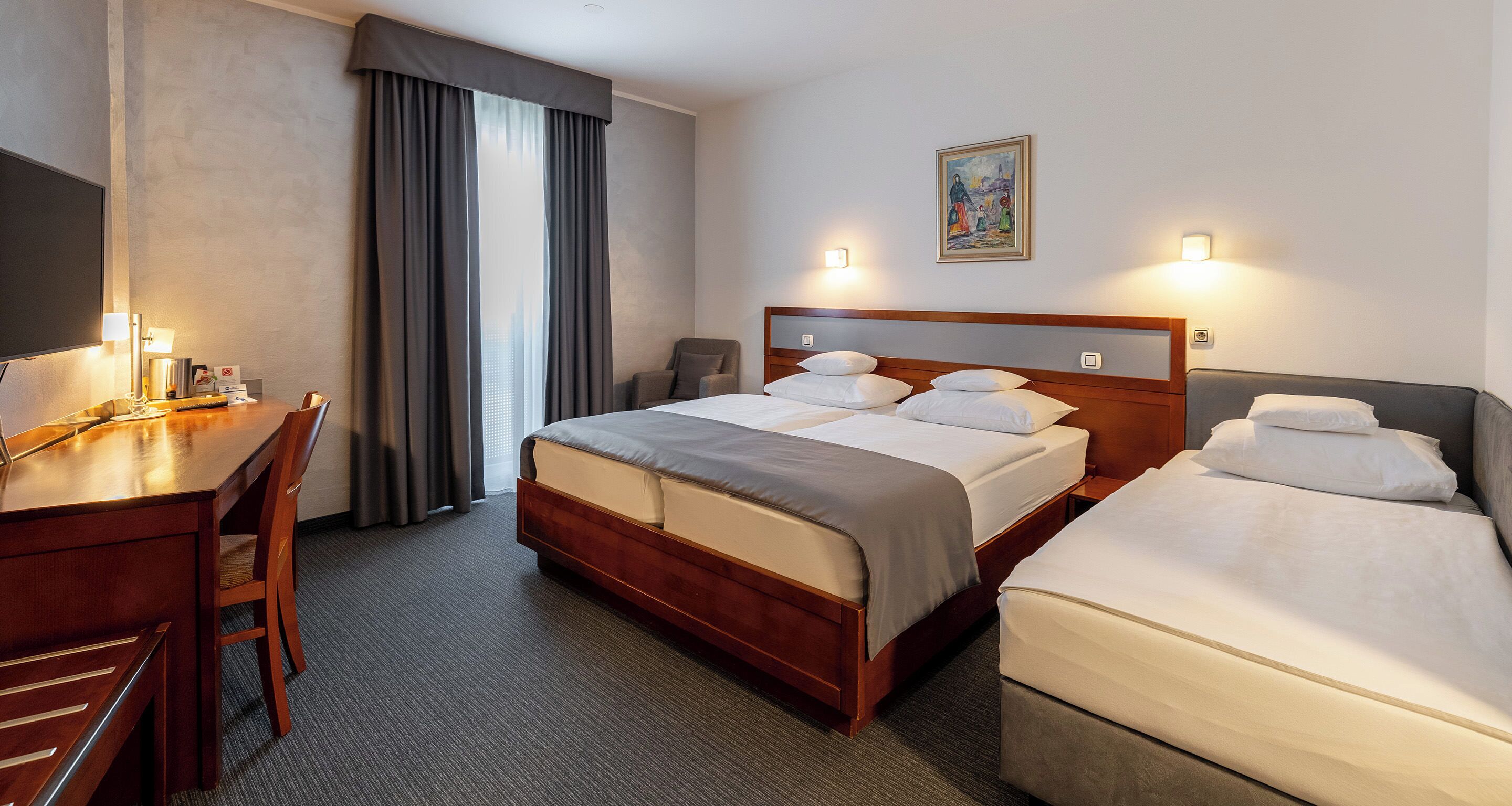 Family Room, Multiple Beds (with Single Sofabed)