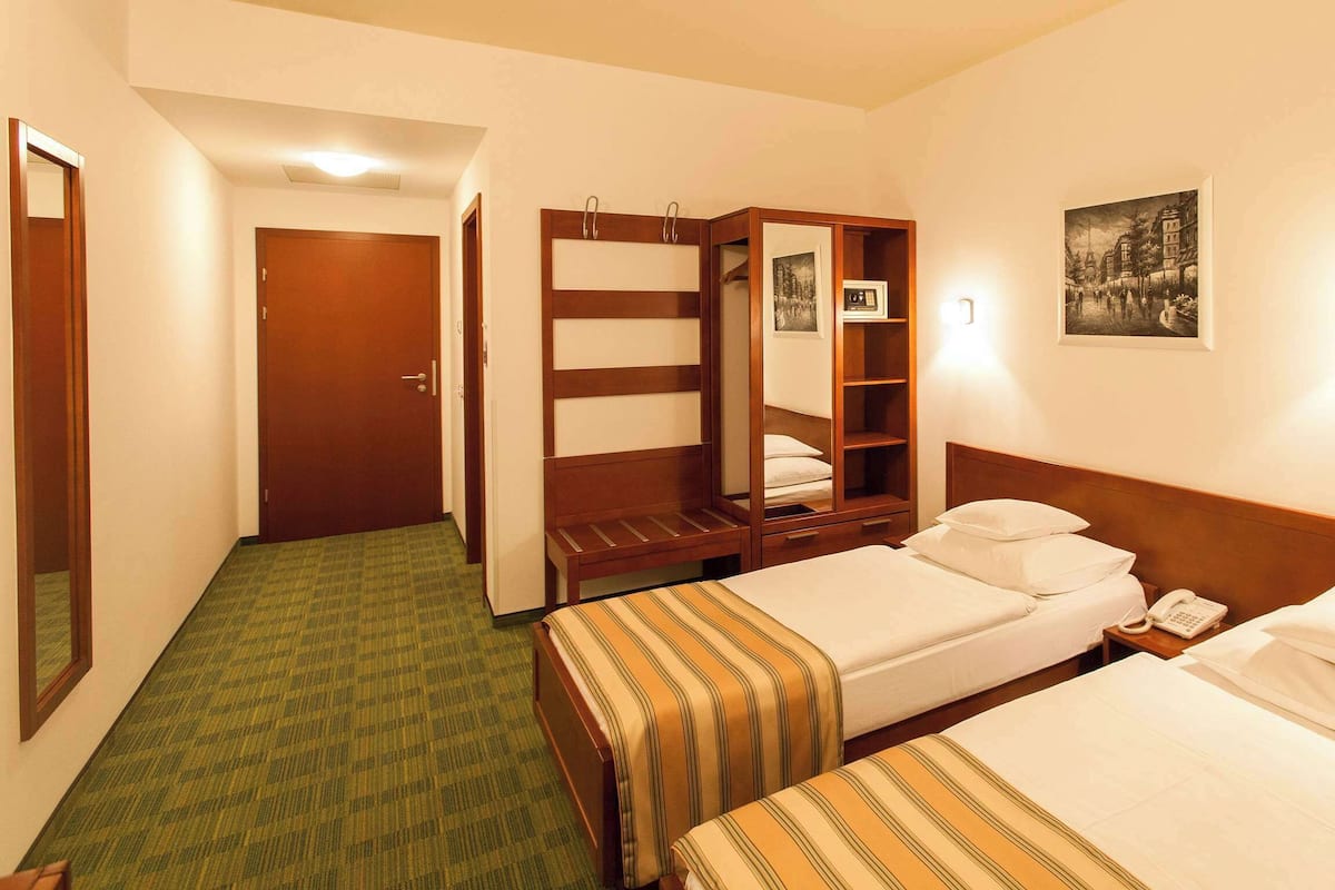 Ropa de cama de alta calidad, cubrecamas y colchones con pillow-top