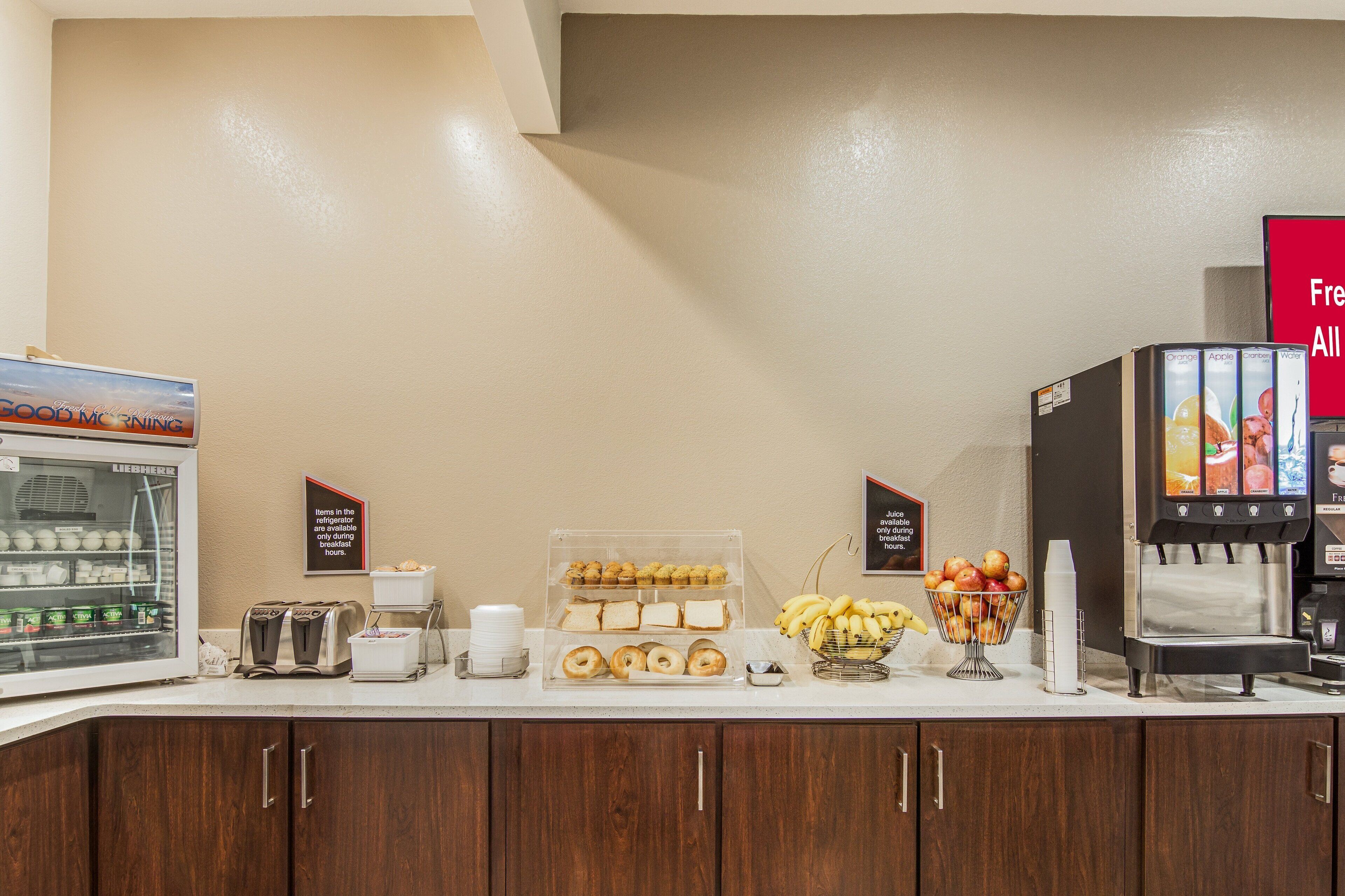 free daily continental breakfast