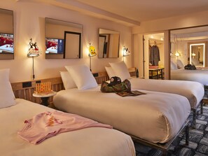 Phòng 3, 3 giường đơn (Large Mama) | Bộ đồ giường cao cấp, két bảo mật tại phòng, bàn, phòng cách âm 