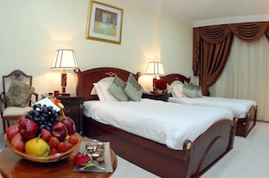 Pillow-top beds, in-room safe, rollaway beds, free WiFi - Al Muntazah Plaza (Doha)