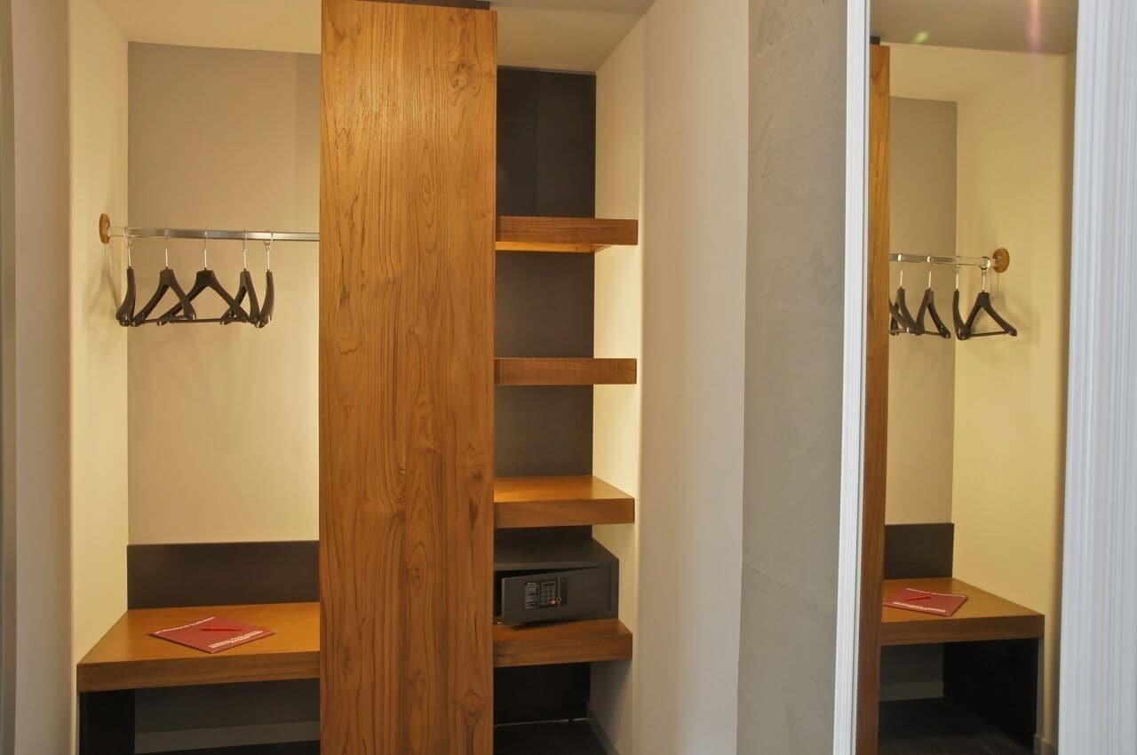 1 bedroom, down duvets, minibar, in-room safe