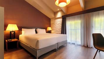1 bedroom, down comforters, minibar, in-room safe