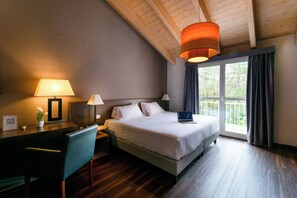 Couette en duvet d'oie, minibar, coffres-forts dans les chambres, bureau