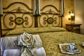 Chambre Double | Coffres-forts dans les chambres, bureau, chambres insonorisées