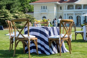 Terrace/patio - The Wylie Inn and Conference Center at Endicott College (Beverly)