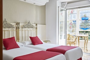 Superior Double Room | Down comforters, individually decorated, individually furnished, desk