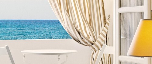 Anemos Beach Lounge