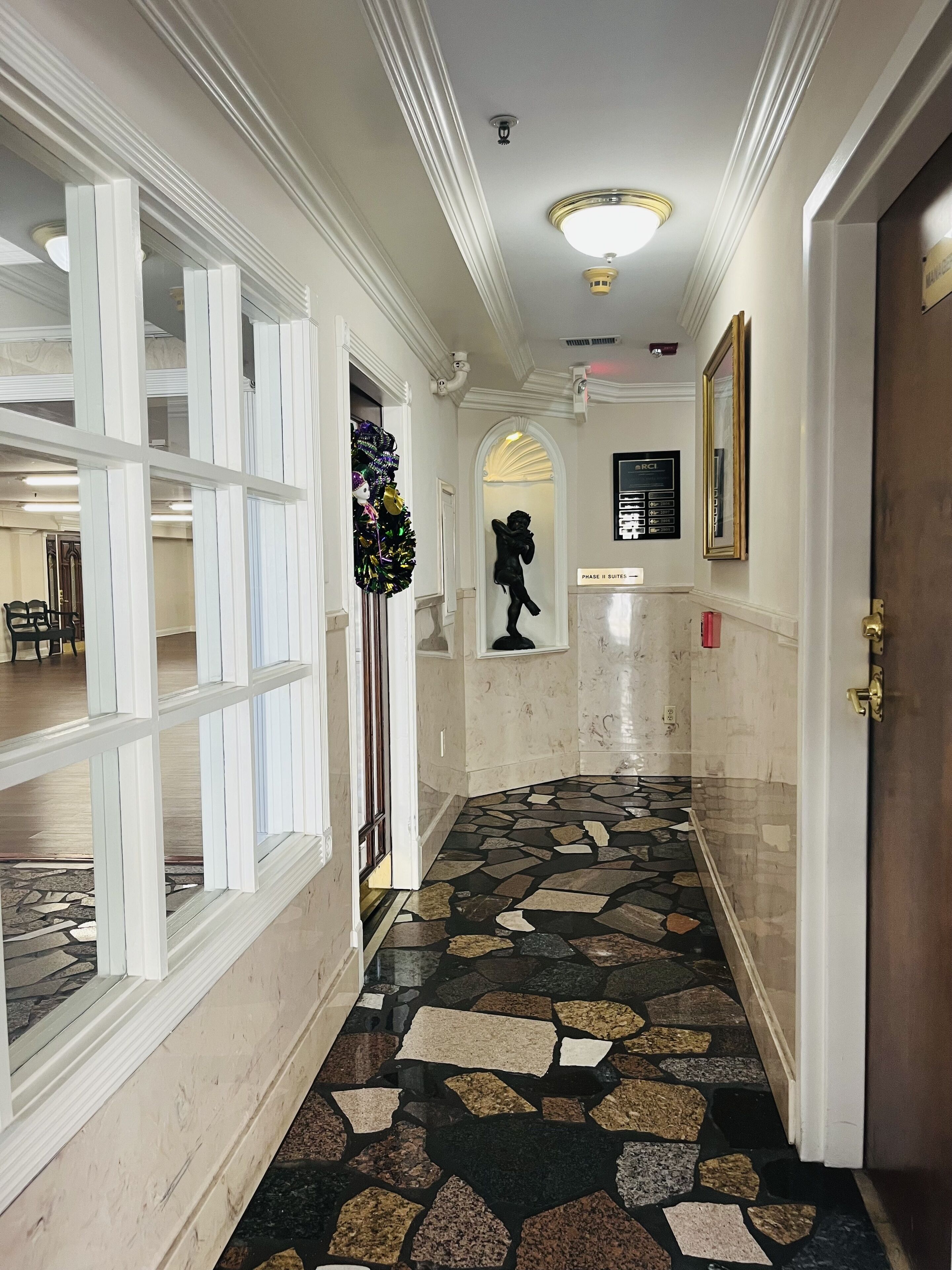 Photo - Plaza Suites Downtown New Orleans