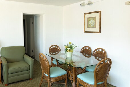 Beach Club at Montego Inn - Image 12