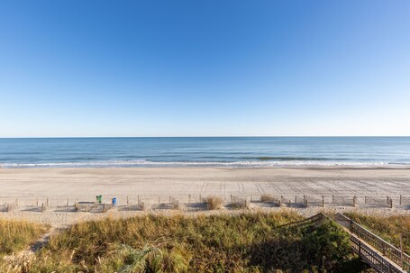 Beach Club at Montego Inn - Image 3