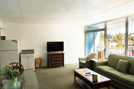 Beach Club at Montego Inn - Image 51