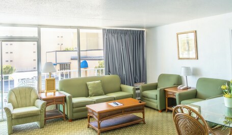Beach Club at Montego Inn - Image 53
