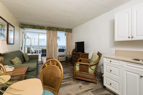 Beach Club at Montego Inn - Image 60